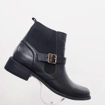 Bota couro cano baixo solado emborrachado Bota couro cano baixo solado emborrachado