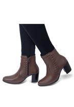 Bota Curta De Salto Ziper Lateral Em Couro Tamarindo