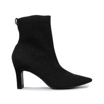 Bota de Bico Fino em Malha Knit Preta Giulia Domna Bota de Bico Fino em Malha Knit Preta Giulia Domna
