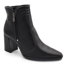 Bota de Cano Curto e Salto Bloco Feminina Dakota