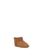 Bota de moda UGG Baby Classic Ultra Mini unissex castanha