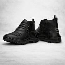 Bota de Trabalho e Segurança Preta Resistente Confortável Solado Antiderrapante Coturno Motocicleta