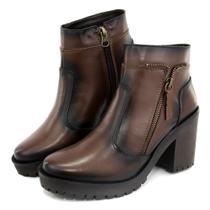 Bota em Couro Arietto Coturno Cano Curto Ziper Bota em Couro Arietto Coturno Cano Curto Ziper