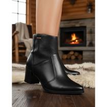 Bota Em Couro Feminina Cano Curto Texturizado Pegada 280502 Cor:PretoTamanho:39 Bota Em Couro Feminina Cano Curto Texturizado Pegada 280502 Cor:PretoTamanho:39