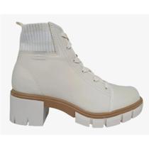 Bota Fem. De Uso Comum C/ Sola Sint. Cabedal Sint. 22510554 Bota Fem. De Uso Comum C/ Sola Sint. Cabedal Sint. 22510554