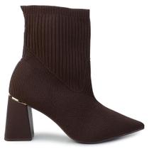 Bota Feminina Bebecê Knit Salto Bloco Marrom - T7022 Bota Feminina Bebecê Knit Salto Bloco Marrom - T7022