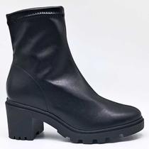 Bota Feminina Bebecê Lisa Cano Curto Solado Tratorado T5618101 Bota Feminina Bebecê Lisa Cano Curto Solado Tratorado T5618101