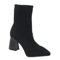 Bota Feminina Bico Fino Meia Cano Médio Salto Grosso