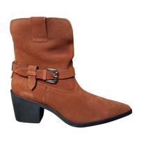 Bota Feminina Cano Baixo Tira Fivela Couro Camurca Legitimo Via Paula 432320