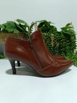 Bota Feminina Cano Curto 7,5 cm Plataforma Coturno Blogueira Confortável Inverno Salto Baixo em Couro Casual Confort Botinha