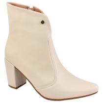 Bota Feminina Cano Curto Baixo Com Detalhe Pingente Salto Alto