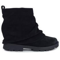 Bota Feminina Cecconello Cano Baixo Tratorada Preta - 2622 Bota Feminina Cecconello Cano Baixo Tratorada Preta - 2622