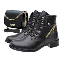 Bota Feminina Com Salto Baixo Ajustes Em Cadarços e Bolsa Porta Documentos Bota Feminina Com Salto Baixo Ajustes Em Cadarços e Bolsa Porta Documentos