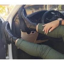 Bota Feminina Coturno Wandinha Bella Chic Calçados Tratorados Preto Costura Bota Feminina Coturno Wandinha Bella Chic Calçados Tratorados Preto Costura