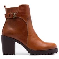 Bota Feminina Couro Cano Médio Solado Tratorado Zíper Bota Feminina Couro Cano Médio Solado Tratorado Zíper