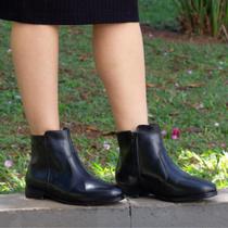 Bota Feminina Couro Legítimo Cano Curto Silvana Confortável Bota Feminina Couro Legítimo Cano Curto Silvana Confortável