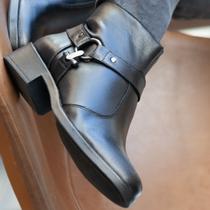 Bota Feminina Couro Legítimo Country Montaria Fivela Confortável Coturno Western Cano Curto Bota Feminina Couro Legítimo Country Montaria Fivela Confortável Coturno Western Cano Curto