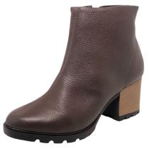 Bota Feminina Couro Tratorada Cano Curto Salto Médio Cacci