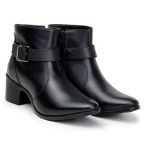 Bota Feminina Couro Zíper Lateral Fivela Corrente Cano Médio Cor Preto