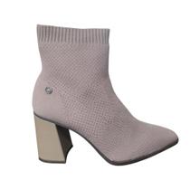 Bota Feminina DAKOTA Cano Médio de Malha e Elastano D2471 Bota Feminina DAKOTA Cano Médio de Malha e Elastano D2471