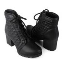Bota Feminina Dakota Salto 7cm Confortável e Moderna Bota Feminina Dakota Salto 7cm Confortável e Moderna