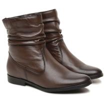 Bota Feminina em Couro Nobre Café Cano Baixo e Zíper Lateral Para Dia a Dia Confortável e Macia Berganno Bota Feminina em Couro Nobre Café Cano Baixo e Zíper Lateral Para Dia a Dia Confortável e Macia Berganno