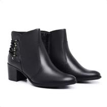 Bota feminina em couro pelica preta cano curto Bota feminina em couro pelica preta cano curto