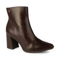 Bota Feminina Em Couro Salto Bloco Dakota D2461 Bota Feminina Em Couro Salto Bloco Dakota D2461