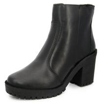 Bota Feminina em Couro Salto Médio Lancamento