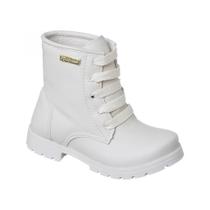 Bota Feminina Infantil Fashion Macia, Estilosa e Perfeita para a Escola Bota Feminina Infantil Fashion Macia, Estilosa e Perfeita para a Escola