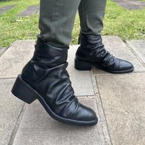 Bota Feminina Jerez Forrada com Lã Couro Salto Médio Bloco Bota Feminina Jerez Forrada com Lã Couro Salto Médio Bloco