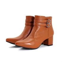 Bota Feminina Lirom Cano Curto Em Couro Com Fivela Country