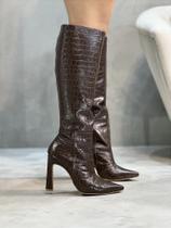 Bota Feminina Louise Marrom Croco Em couro legítimo