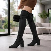 Bota Feminina Over The Knee com Ajuste Salto Bloco Bico Fino