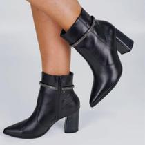 Bota Feminina Ramarim Couro Bico Fino 24-68102