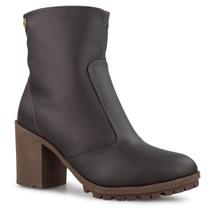 Bota Feminina Routine Clean Boot Forrada em Lã Sintética Ref.:23007 Bota Feminina Routine Clean Boot Forrada em Lã Sintética Ref.:23007