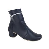 Bota Feminina Salto Bloco Com Fechamento Ziper e Enfeite Strass de Bico Quadrado Salto Grosso Moderna e Estilosa Bota Feminina Salto Bloco Com Fechamento Ziper e Enfeite Strass de Bico Quadrado Salto Grosso Moderna e Estilosa