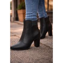 Bota Feminina Salto Bloco Confortável Facil Calce Beira Rio Conforto Original 9043 - Preto Bota Feminina Salto Bloco Confortável Facil Calce Beira Rio Conforto Original 9043 - Preto