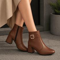 Bota Feminina Salto Bloco Grosso Cano Curto Coturno Western Bota Feminina Salto Bloco Grosso Cano Curto Coturno Western