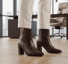 Bota Feminina Salto Grosso Alto Bico Fino Cano Curto Texana Bloco Bota Feminina Salto Grosso Alto Bico Fino Cano Curto Texana Bloco
