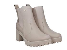 Bota Feminina Tratorada Cano Curto Ramarim 2256102