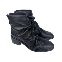 Bota Feminina Valencia Slouch Couro Salto Médio Bloco Bota Feminina Valencia Slouch Couro Salto Médio Bloco