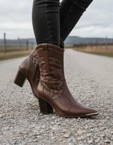 Bota Feminina Vizzano Country Original Cano Médio Zíper Bota Feminina Vizzano Country Original Cano Médio Zíper