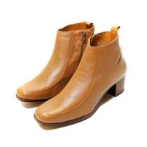 Bota Feminino Zambeze Em Couro Vintage Retrô Boneca Salto Grosso Médio Confortável 4012