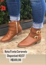 Bota fivela