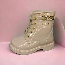 Bota Infantil Coturno Blogueirinha Corrente Forte Pé 230003 Bota Infantil Coturno Blogueirinha Corrente Forte Pé 230003