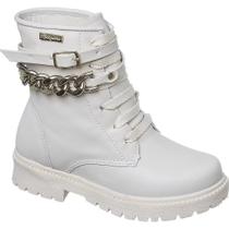 Bota Infantil Coturno Menina Preta ou Branca com Corrente Estilo Fashion Blogueirinha Bota Infantil Coturno Menina Preta ou Branca com Corrente Estilo Fashion Blogueirinha
