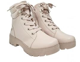 Bota Infantil Pink Cats de Cano Curto Bege - V3981 Bota Infantil Pink Cats de Cano Curto Bege - V3981