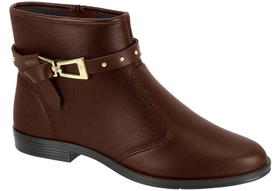 Bota Moleca Cano Curto Com Fivela Dourada E Detalhes Em Tiras Napa Gales/Cafe Bota Moleca Cano Curto Com Fivela Dourada E Detalhes Em Tiras Napa Gales/Cafe