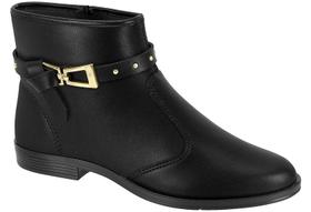 Bota Moleca Cano Curto Com Fivela Dourada E Detalhes Em Tiras Preto Bota Moleca Cano Curto Com Fivela Dourada E Detalhes Em Tiras Preto